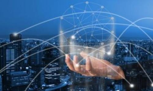 美国下架TP钱包的真相与影响分析

TP钱包, 美国, 加密货币/guanjianci

近年来，随着区块链技术的迅速发展，加密货币的使用和管理工具也层出不穷。TP钱包作为一款知名的数字资产管理工具，曾受到许多用户的青睐。然而，近期关于“美国下架TP钱包”这一话题引发了广泛讨论。在接下来的内容中，我们将深入分析这一事件的真相及其可能的影响，并探讨围绕这一话题的多个相关问题。

美国下架TP钱包的背景

TP钱包成立于2017年，主要致力于提供一种安全、便捷的数字资产管理方式。它不仅支持主流的以太坊和比特币，还兼容多种ERC20代币。然而，随着加密货币市场的愈发成熟，各国政府和监管机构开始意识到其带来的风险。美国作为全球最大的加密货币市场之一，更是密切关注这一行业的发展和变化。

随着2022年开始的加密货币市场动荡，多起与虚拟货币相关的诈骗事件频发，加上市场监管的日益严格，TP钱包在美国的运作也受到越来越多的关注。各种关于TP钱包的传闻不断浮现，其中“美国下架TP钱包”这一消息尤为引人注目。这一消息引发了用户的恐慌，同时也引起了业内专家的讨论，大家开始思考这是否意味着TP钱包将彻底退出美国市场，或者仅是一次短暂的监管调整。

是否真正下架TP钱包？

关于“美国下架TP钱包”的消息在社交媒体和各大新闻网站间迅速传播，许多用户对此表示担忧。然而，通过系统的调查和分析，我们发现这一消息并非完全准确。尽管美国政府确实加强了对数字资产的监管，但TP钱包并没有被正式下架。实际上，它仍然可以在美国的多个平台和应用商店中下载使用。

更为重要的是，TP钱包的开发团队对美国市场的动态非常敏感，他们已经采取了一些措施以确保用户的安全。例如，TP钱包在用户注册时提供了更为严格的身份验证程序，确保只有合规用户才能在其平台上进行交易。此外，TP钱包团队也积极与监管机构沟通，努力确保其产品能够符合美国法律法规。这也在一定程度上缓解了用户的担忧。

TP钱包下架消息的来源分析

那么，“美国下架TP钱包”的消息究竟来源于哪里呢？首先，许多关于加密货币的谣言往往源于社交媒体上的误解与传播。在加密货币市场的变化中，一些用户可能会误解某些监管政策，进而引发恐慌性传播。

其次，一些竞争对手或行业内部人士也可能会故意散布这一新闻，以打击TP钱包的市场影响力和用户信任。这种商业竞争行为在互联网行业并不罕见，许多企业会通过制造负面新闻来诱导用户转向其他平台。

最后，TP钱包的用户论坛和社区也可能成为谣言的温床。在这些论坛上，用户常常分享自己的担忧和不安，从而引发更加广泛的误解。为了获取真实的信息，用户应关注TP钱包的官方网站及其社交媒体账号，以获取官方发布的最新消息。

下架传闻对于TP钱包用户的影响

虽然TP钱包并未真正下架，但有关传闻对其用户产生了深远的影响。从心理层面来看，用户的信任感受到了严重的挑战。许多人开始急于寻求替代方案，将资产转移至其他钱包，而这可能导致价格波动和市场不稳定。

此外，这一事件还促使用户对钱包安全性进行了更深层次的思考。随着越来越多的用户意识到需要保护自己的资产和隐私，TP钱包也逐渐在技术上进行了改进，以增强用户的安全感。对于那些仍在使用TP钱包的用户来说，这一消息促使他们更加关注并评估钱包的安全性和合规性。

总体而言，尽管“下架”传闻对TP钱包的用户造成了一定的影响，但TP钱包团队的及时反应和积极措施让用户对其未来充满希望。长期来看，这一事件也可能推动加密货币钱包行业的规范化进程，促使更多用户关注钱包的安全和合规性。

用户如何选择安全合规的数字钱包？

在选择数字钱包时，用户应关注多个方面，以确保其资产安全与合规：
1. **监管合规**：选择有监管背景的钱包，关注其是否遵循相关法律法规。
2. **安全性设计**：登录和交易安全措施，包括双重身份验证、冷存储等。
3. **用户评估与反馈**：查看钱包的用户评价与使用反馈，选择口碑较好的产品。
4. **信息透明度**：查看钱包的政策、收费标准等信息，选择透明度高的钱包。
5. **客服支持**：选择有良好客服支持的产品，以便在遇到问题时能得到及时帮助。

选择一个安全合规的数字钱包是每位用户的责任和义务，这不仅关乎到自身资产的安全，也涉及到整个加密货币生态系统的健康发展。

未来展望：TP钱包与数字货币监管

对于TP钱包而言，未来的挑战与机遇并存。随着监管政策的不断完善，TP钱包需不断适应市场变化，提升自身的合规性与安全性。在政府趋向加强数字货币监管的大背景下，TP钱包的前景将与其在改进和创新方面的努力密切相关。

未来，TP钱包有可能推出更多功能，以满足用户对资产安全、交易便利和隐私保护等日益增长的需求。同时，TP钱包也需积极参与到行业标准的制定中，为用户提供更加安全和高效的服务。

总结

尽管“美国下架TP钱包”的传闻引发了用户的广泛关注与讨论，但这一消息并未得到证实。TP钱包团队通过不断的努力与改进，确保了用户的资产和信息安全。未来，数字货币行业将面临更多的监管挑战，而TP钱包也需在变化中不断适应，为用户提供更好的服务和体验。

### 常见问题

1. **TP钱包的安全性如何保障？**
2. **为什么加密货币需要监管？**
3. **TP钱包和其他数字钱包相比有什么优势？**
4. **如果 TP 钱包真的下架，我该如何保护我的资产？**
5. **未来TP钱包可能面临怎样的监管措施？**

继续讨论相关问题？